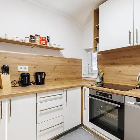 Apartman Luxury & Modern In Center Of *